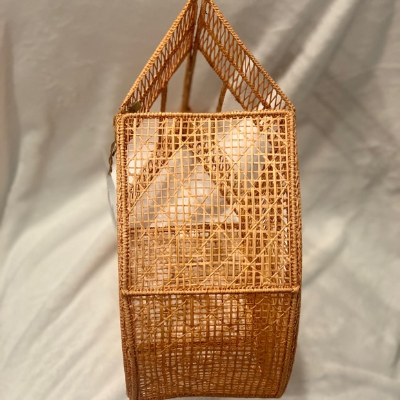 Luxchilas Half Moon Iraca Straw Bag, NWT! - Picture 7 of 12